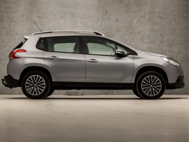 Peugeot 2008 1.2 PureTech Sport (PANORAMADAK, NAVIGATIE, CRUISE, SPORTSTOELEN, TREKHAAK, BLUETOOTH, NIEUWE APK, NIEUWSTAAT)