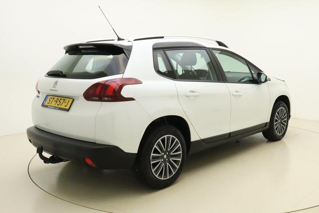 Peugeot 2008 1.2T 110pk Blue Lion Peugeot 2008 1.2 PureTech Blue Lion 110 PK | Trekhaak | Cruise Control | Navigatie | Airco | Parkeersensoren Achter