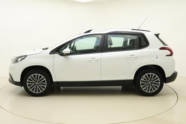 Peugeot 2008 1.2T 110pk Blue Lion Peugeot 2008 1.2 PureTech Blue Lion 110 PK | Trekhaak | Cruise Control | Navigatie | Airco | Parkeersensoren Achter