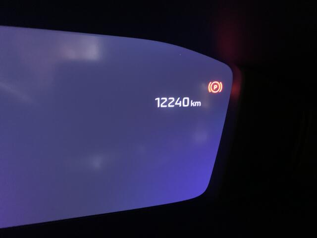 Peugeot 2008 1.2 PureTech 100 Allure Camera voor + achter - Climate Control - Verwarmde stoelen voor