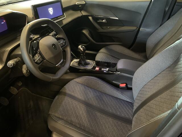 Peugeot 2008 1.2 PureTech 100 Allure Camera voor + achter - Climate Control - Verwarmde stoelen voor