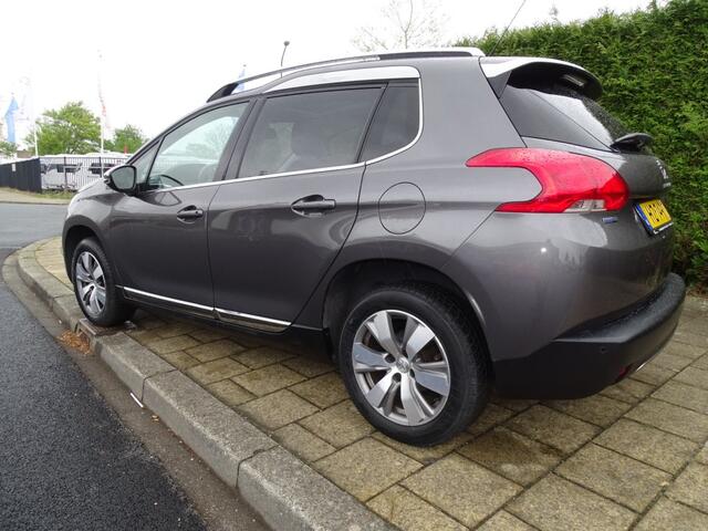 Peugeot 2008 1.2 ALLURE-Automaat-Media-Navi-Pdc-Blth-Pano-Clima