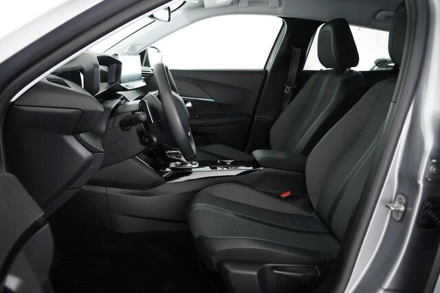 Peugeot 2008 1.2 PureTech Allure Pack / 3D Cockpit / CarPlay / Cam / 4S banden
