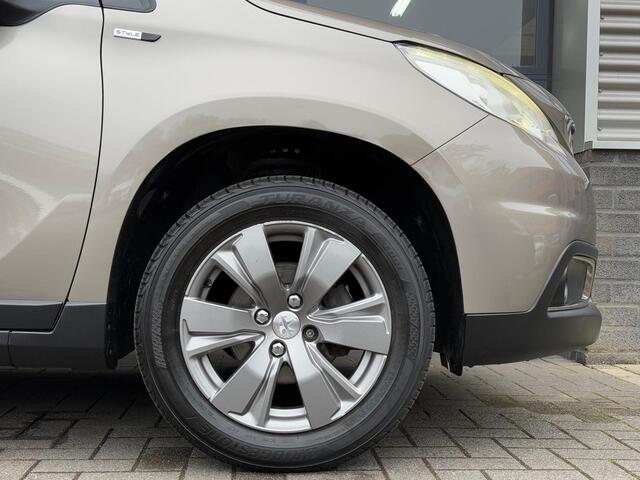 Peugeot 2008 1.2 PureTech Active Clima Cruise Navi