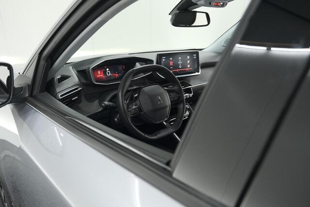 Peugeot 2008 PureTech 130 Allure Pack | Camera | Navigatie | Parkeersensoren | Apple Carplay