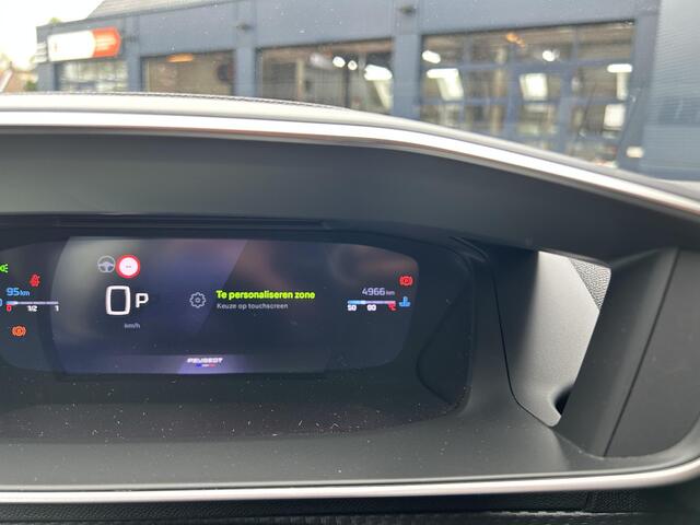 Peugeot 2008 1.2 Turbo 130PK GT | Automaat | Alcantara Bekleding | Stoelverwarming & Massage | Navigatie via Telefoon | 360 Graden Camera | Keyless Entry | Full LED Verlichting | Zwart Dak