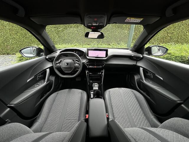 Peugeot 2008 1.2 PureTech 130pk Automaat Allure l ACC l CAMERA l DIGI-DASH l ECC l LED l NAVI l 9.900km