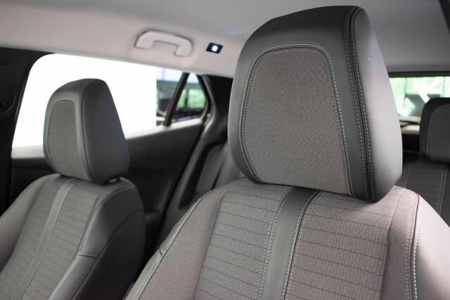Peugeot 2008 1.2 PureTech Allure |360 Camera|Carplay|