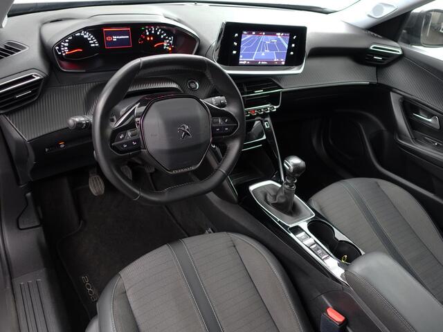 Peugeot 2008 1.2 PureTech Allure- 360 Camera, Carplay, Lane Assist, LED, Dynamic Select, Sport Interieur