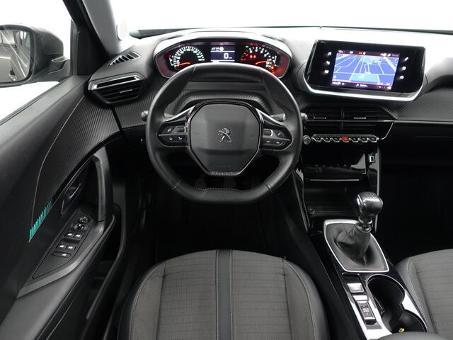 Peugeot 2008 1.2 PureTech Allure- 360 Camera, Carplay, Lane Assist, LED, Dynamic Select, Sport Interieur