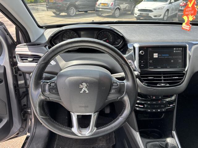 Peugeot 2008 1.2 PureTech Blue Lease Executive