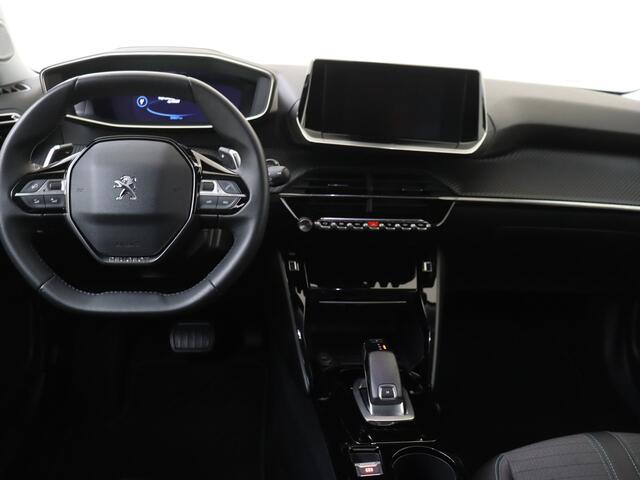 Peugeot 2008 1.2 PureTech 130pk Allure Pack Automaat | Trekhaak | Camera | Navigatie