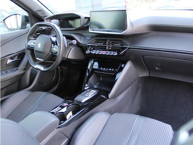 Peugeot 2008 1.2 PureTech 130 GT Automaat | Navi / Camera / Climate