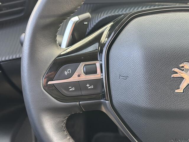 Peugeot 2008 1.2 PureTech Allure Pack Achteruitrij camera, parkeersensoren & Apple Carplay + Andriod auto!
