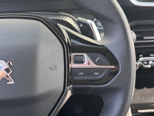 Peugeot 2008 1.2 PureTech Allure Pack Achteruitrij camera, parkeersensoren & Apple Carplay + Andriod auto!