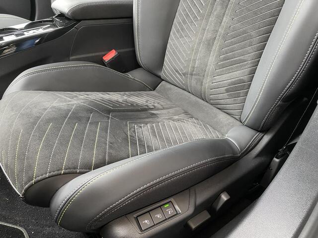 Peugeot 2008 1.2T Automaat 130pk GT | Massagestoelen | Alcantara interieur | Camera V+A | Keyless | Navigatie | Stoelverwarming