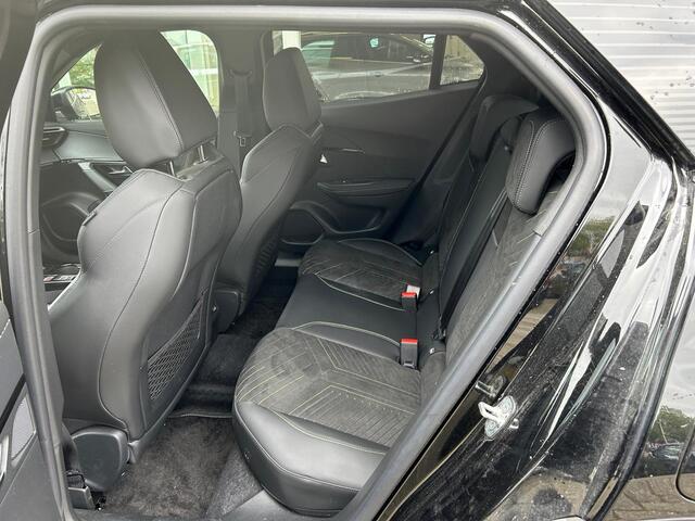 Peugeot 2008 1.2T 130pk Automaat GT Alcantara pakket | Massage | Elektrische stoelen