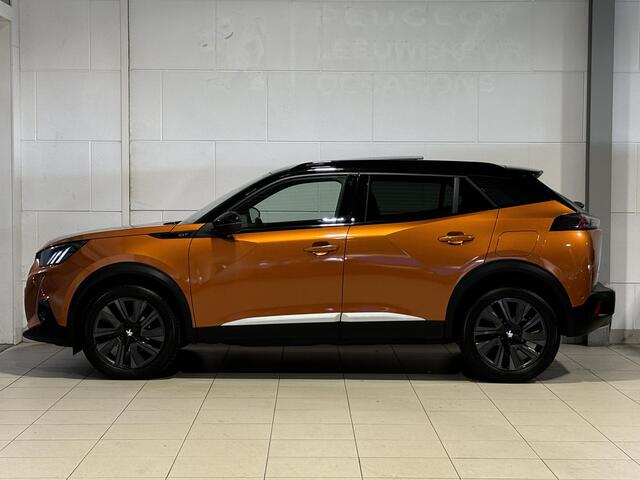 Peugeot 2008 SUV GT Pack 1.2 Turbo 130pk | SCHUIF/KANTELDAK | ALCANTARA/LEDER | FOCAL HIFI | 18" EVISSA | STOELVERW. | CAMERA | NAVI |