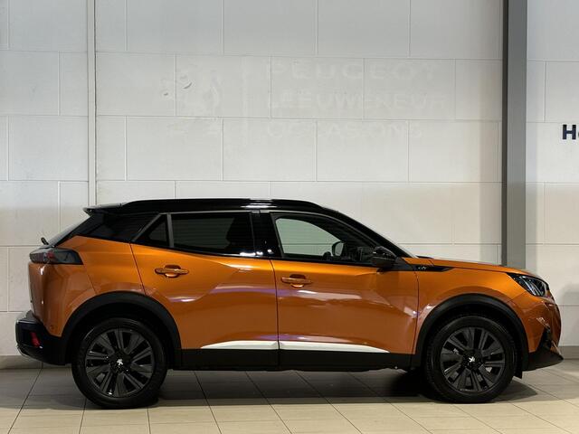 Peugeot 2008 SUV GT Pack 1.2 Turbo 130pk | SCHUIF/KANTELDAK | ALCANTARA/LEDER | FOCAL HIFI | 18" EVISSA | STOELVERW. | CAMERA | NAVI |