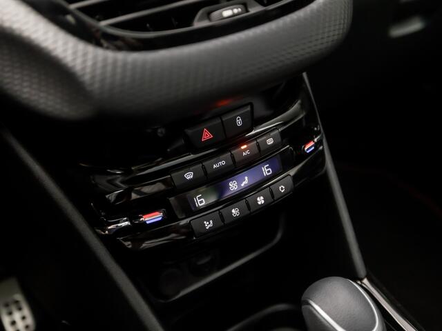 Peugeot 2008 1.2 PureTech GT-Line Automaat (PANORAMADAK, APPLE CARPLAY, NAVIGATIE, CLIMATE, STOELVERWARMING, LEDER, SPORTSTOELEN, GETINT GLAS, CRUISE, LM VELGEN, NIEUWSTAAT)