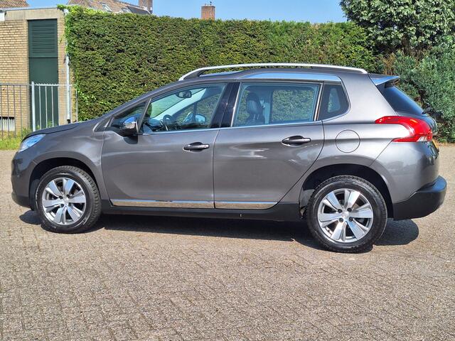 Peugeot 2008 1.2 PureTech Allure PANORAMADAK-NAVI-CLIMATE CONTROL- 4 SEIZOENEN BANDEN-LEER-STOEL VERWARMING