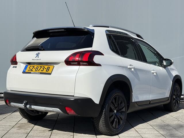 Peugeot 2008 BWJ 2018 | 1.2 111PK Allure AUTOMAAT | PANO | CLIMA | TREKHAAK | LEDER/STOF | NAVI | CAMERA A |