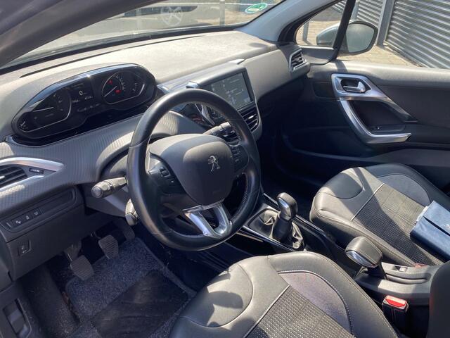 Peugeot 2008 BWJ 2017 | 1.2T 111PK Allure | CLIMA | TREKHAAK | NAVI | CARPLAY | LEDER/STOF