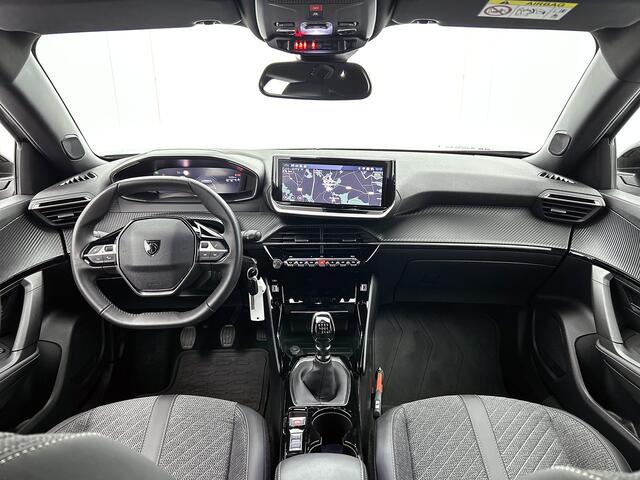 Peugeot 2008 PureTech 100 PK Allure | Achteruitrijcamera | Parkeersensoren voor + achter | Navigatie |