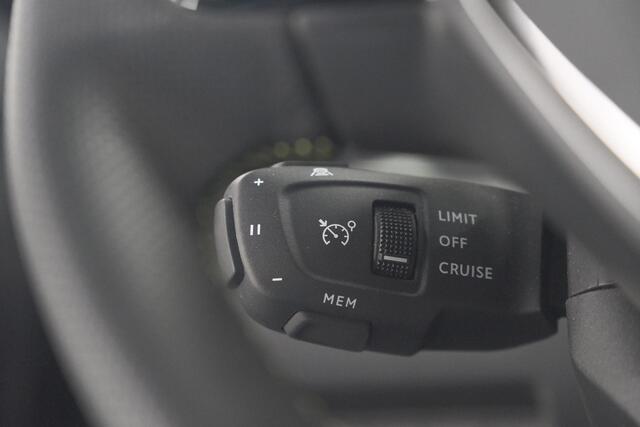 Peugeot 2008 PureTech 130 EAT8 GT | 360 Camera | Adaptieve Cruise Control | Dodehoekdetectie | Apple Carplay