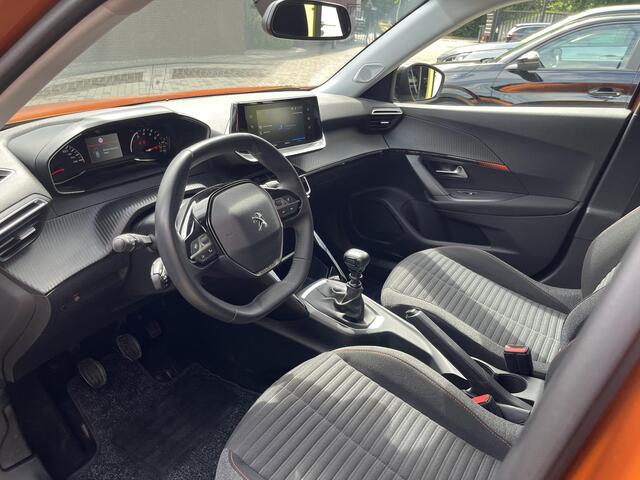 Peugeot 2008 1.2 PureTech Allure Pack Camera, Navigatie, Cruise Control, LED