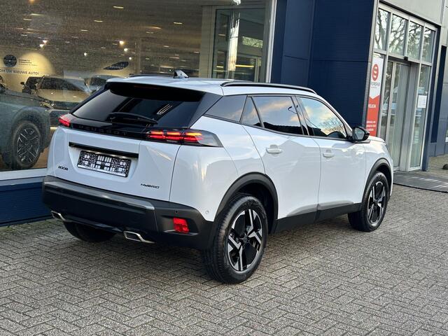 Peugeot 2008 1.2 Hybrid 145 PK Allure Automaat | 2025 Auto | Hybride Elektrisch rijden met Automaat | Parkeercamera 360 graden | Stoelverwarming | LED Verlichting | Navigatie via Telefoon | 17" Lichtmetalen Velgen | Adaptieve Cruise Control | Climate Control | Dode Ho