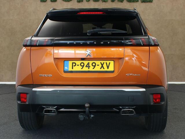 Peugeot 2008 1.2 PureTech GT-Line - TREKHAAK (TREKGEWICHT 1200 KG GEREMD) - ADAPTIEVE CRUISE CONTROL - NAVIGATIE - PARKEERSENSOREN VOOR/ ACHTER - STOELVERWARMING VOORZIJDE - PREMIUM AUDIO INSTALLATIE - DODEHOEKDETECTIE - CLIMATE CONTROL - EXTRA GETINT GLAS