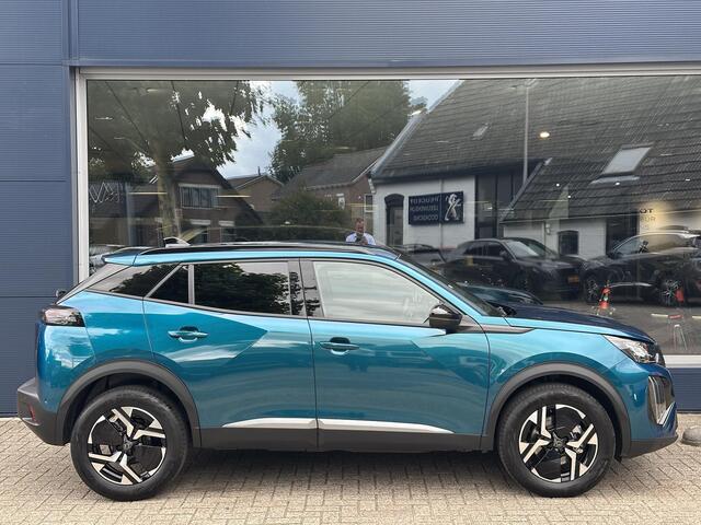 Peugeot 2008 1.2 Hybrid 145 PK Allure | Automaat | 2025 Auto | Navigatie | Keyless Entry | Draadloze Telefoonlader | Adaptieve Cruise Control | 360 Graden Camera | Parkeersensoren V+A | Hoge Zitpositie | Hybride Elektrisch rijden met Automaat | Climate Control | Stoel