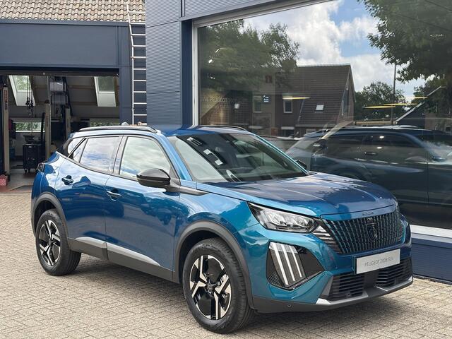 Peugeot 2008 1.2 Hybrid 145 PK Allure | Automaat | 2025 Auto | Navigatie | Keyless Entry | Draadloze Telefoonlader | Adaptieve Cruise Control | 360 Graden Camera | Parkeersensoren V+A | Hoge Zitpositie | Hybride Elektrisch rijden met Automaat | Climate Control | Stoel