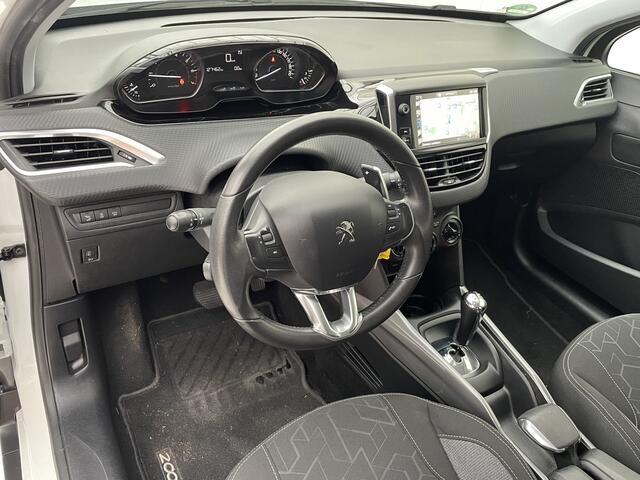 Peugeot 2008 PureTech 82 ETG Blue Lion | Automaat | Trekhaak | Navigatie