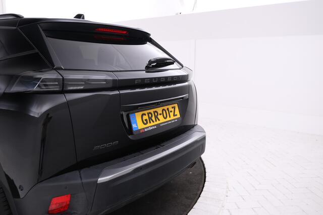 Peugeot 2008 1.2 PureTech 100 Allure Fabrieksgarantie, Apple carplay, Navigatie,