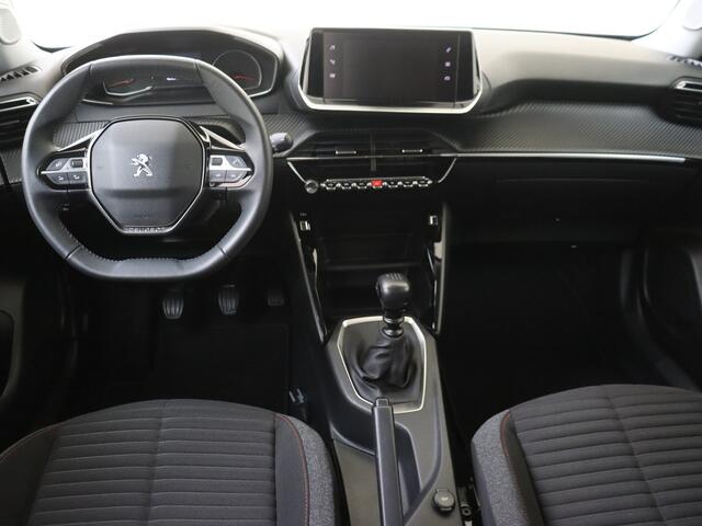 Peugeot 2008 1.2 100PK Active Pack | Navigatie | Parkeerhulp | Climate Control | Licht metalen velgen