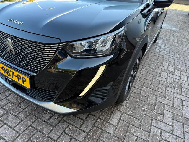 Peugeot 2008 1.2 PureTech Allure
