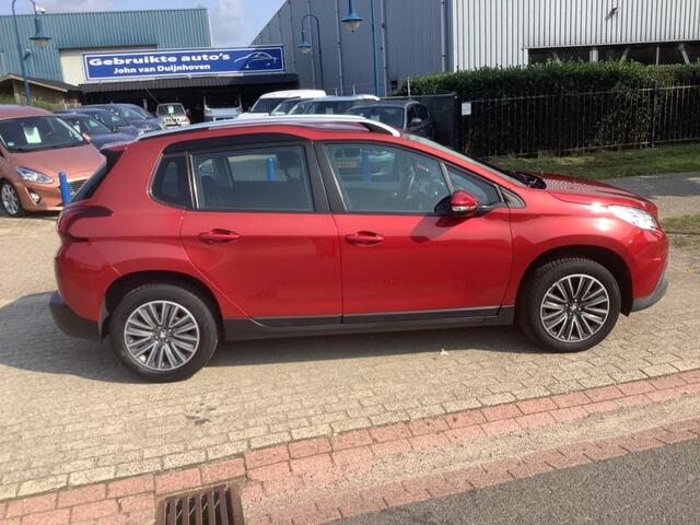 Peugeot 2008 1.2 PURET. BLUE LION