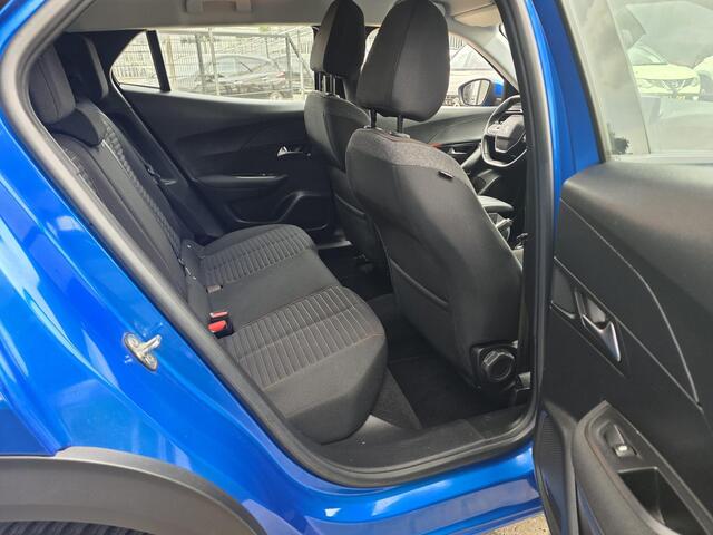 Peugeot 2008 1.2 PureTech Active Pack *trekhaak & Navi*