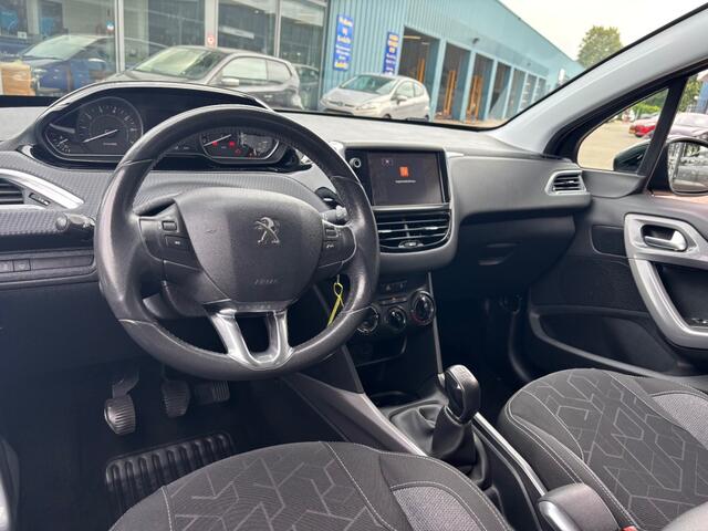 Peugeot 2008 1.2 PURET. BLUE LION 110 PK NAVI AIRCO PDC