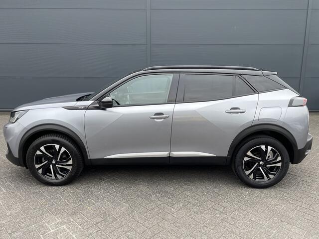 Peugeot 2008 130pk GT (Stoelverwarming - Camera - Keyless Entry - LED - Parkeersensoren V+A - i-Cockpit - Adaptieve Cruise Controle - Navigatie - Apple Carplay)