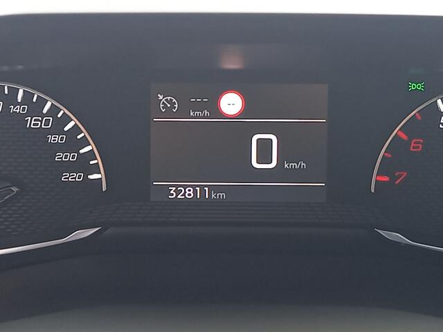 Peugeot 2008 1.2 PureTech Style | Apple Carplay/Android Auto | Navigatie | Camera |
