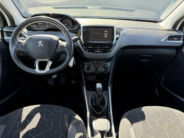 Peugeot 2008 1.2 PureTech Blue Lion 1e Eigenaar,Dealer Onderhouden,110pk,Navi,Airco,Cruise,Pdc,Extra winter set,Distributieriem vv 2022,N.A.P,Apk tot 08-2026