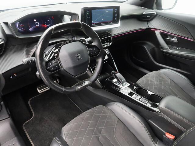 Peugeot 2008 1.2 PureTech 130 PK Automaat GT-Line | CAMERA | ADAPTIVE | KEYLESS | STOELVERWARMING