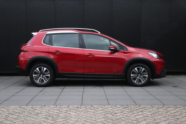Peugeot 2008 1.2 PureTech Allure | PANODAK | TREKHAAK | CAMERA | NAVI | CRUISE |