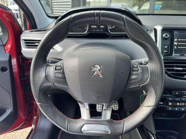 Peugeot 2008 1.2 PureTech GT-line*Panoramadak*Navigatie*