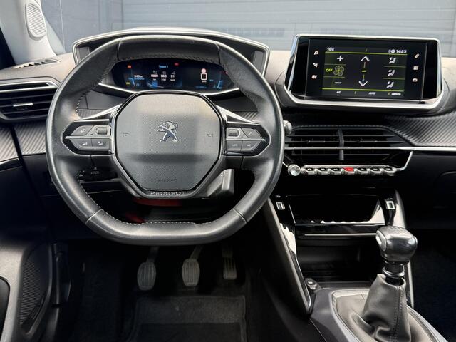 Peugeot 2008 1.2 PureTech Allure Navi,Pano,Clima,Camera,Cruise,PDC,Trekhaak,D-riem v.v. bij 48.000 km,N.A.P,APK tot 04-2026