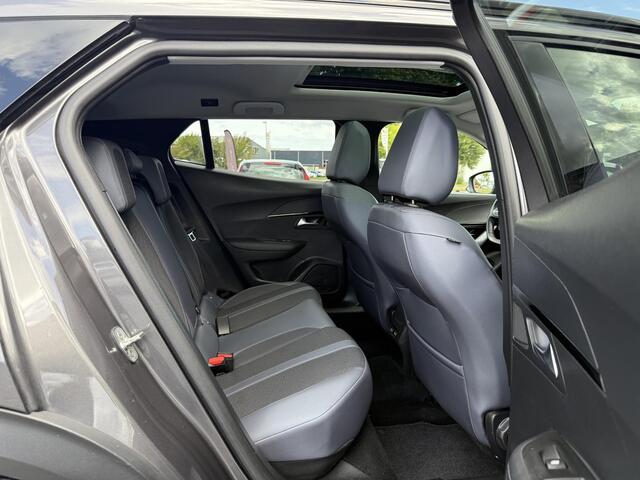 Peugeot 2008 1.2 PureTech Allure Navi,Pano,Clima,Camera,Cruise,PDC,Trekhaak,D-riem v.v. bij 48.000 km,N.A.P,APK tot 04-2026