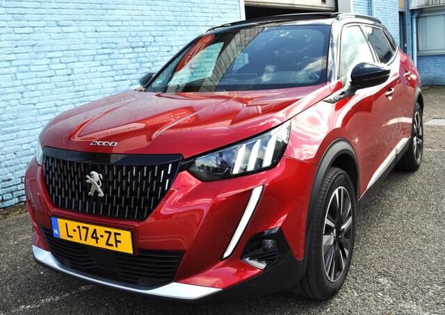 Peugeot 2008 1.2 GT aut. schdak key-less focal cam v+a adapcrc